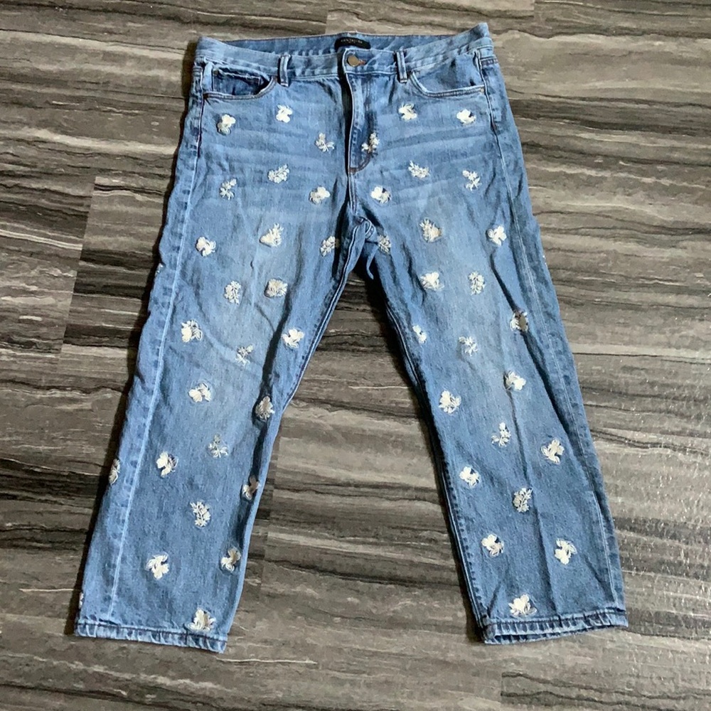 Embroidred Jeans - Picture 2 of 6